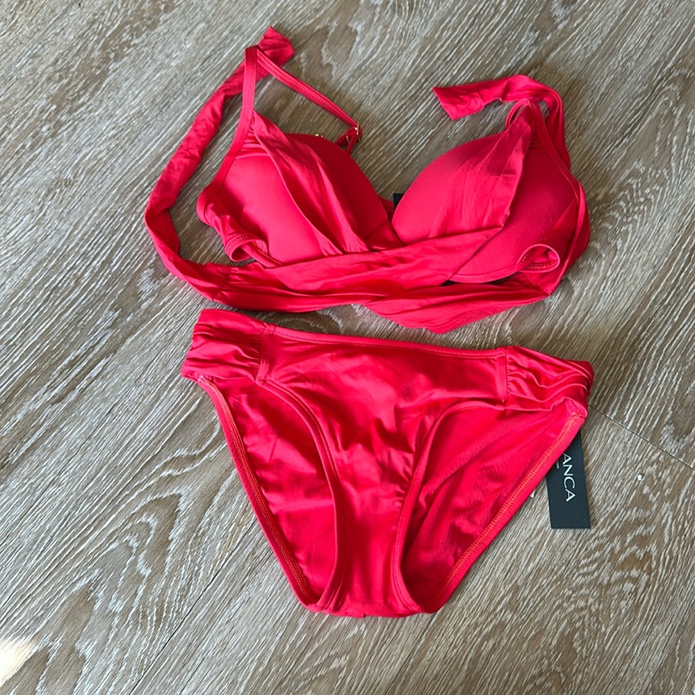 NWT La Blanca red bikini with extra long wrap around waist ties